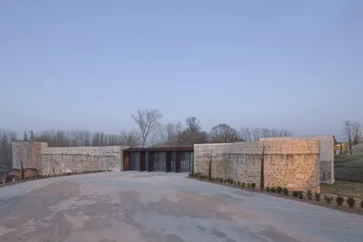 La cuisine, Centre d’art et de design à Nègrepelisse - RCR Arquitectes (2014)