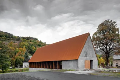 Station de pleine nature à Mandailles-Saint-Julien - Atelier du Rouget Simon Teyssou & associés, Atelier de Saint-Céré Mathieu Bennet & associés (2019)