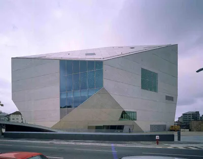 Casa da Música à Porto - OMA (2005)