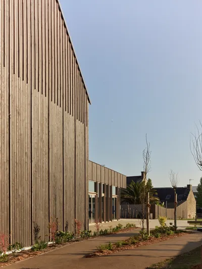 Espace Culturel et Créatif Le Poulpe à Plescop - Guinée*Potin Architectes (2025)