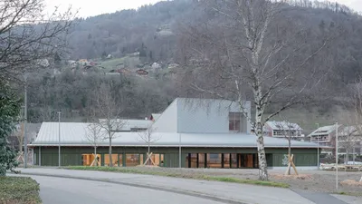 Ecole de musique, danse et théâtre à Sallanches - LINK architectes, DOUCERAIN LIEVRE DELZIANI architectes (2025)