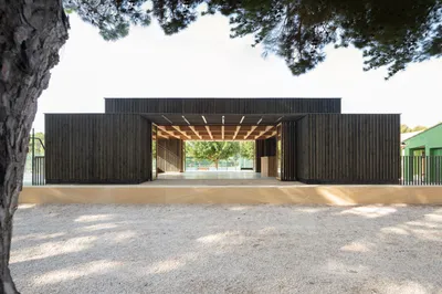 Salle polyvalente à Coudoux - atelier Régis Roudil (2023)