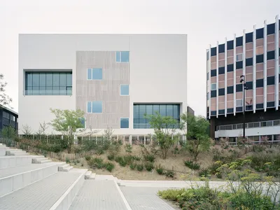 Pôle d'enseignement supérieur spectacles vivants à Nantes - RAUM (2015)