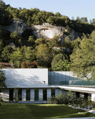 Pôle International de la Préhistoire aux Eyzies-de-Tayac - W-Architectures (2010)