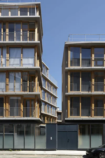 20 logements sociaux à Paris 20e - Thibaud Babled, Armand Nouvet, Marc Reynaud (2013)