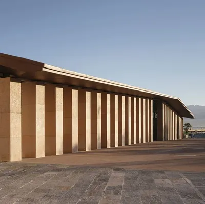 Halle de marché et Place Campinchi à Ajaccio - Bernard Desmoulin (2021)